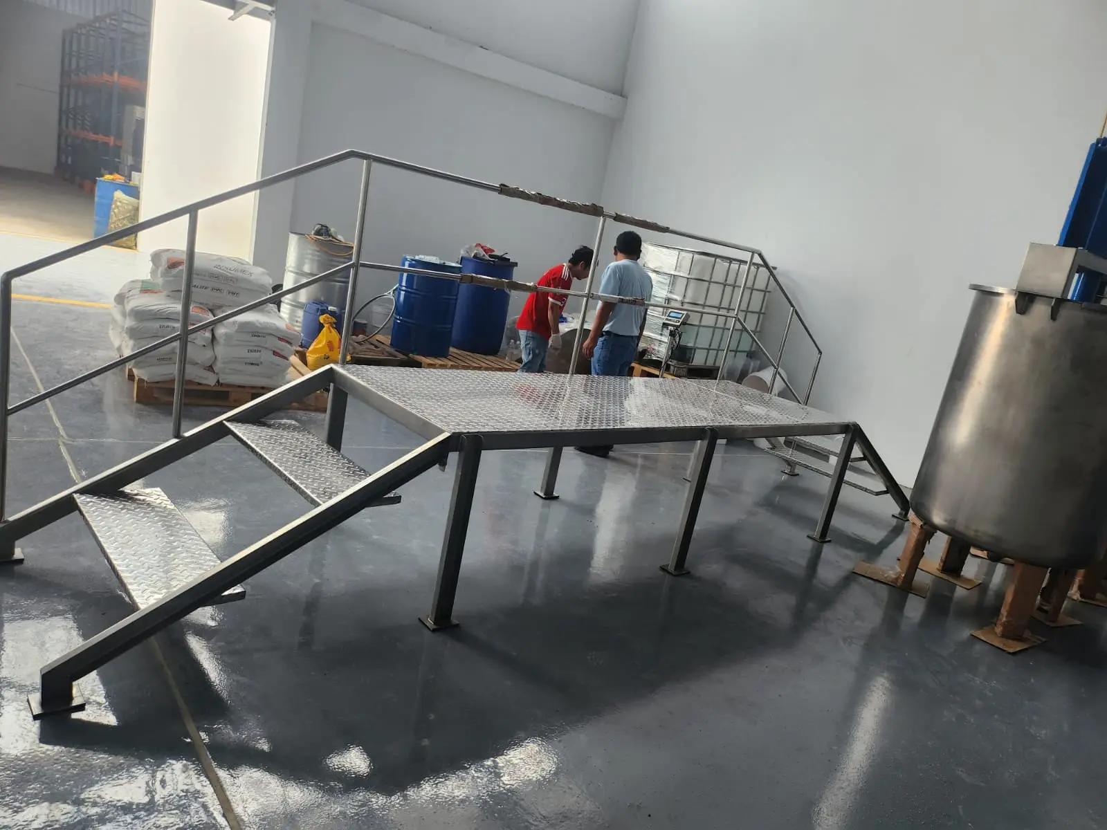 Escaleras en Acero Inoxidable — imagen 2